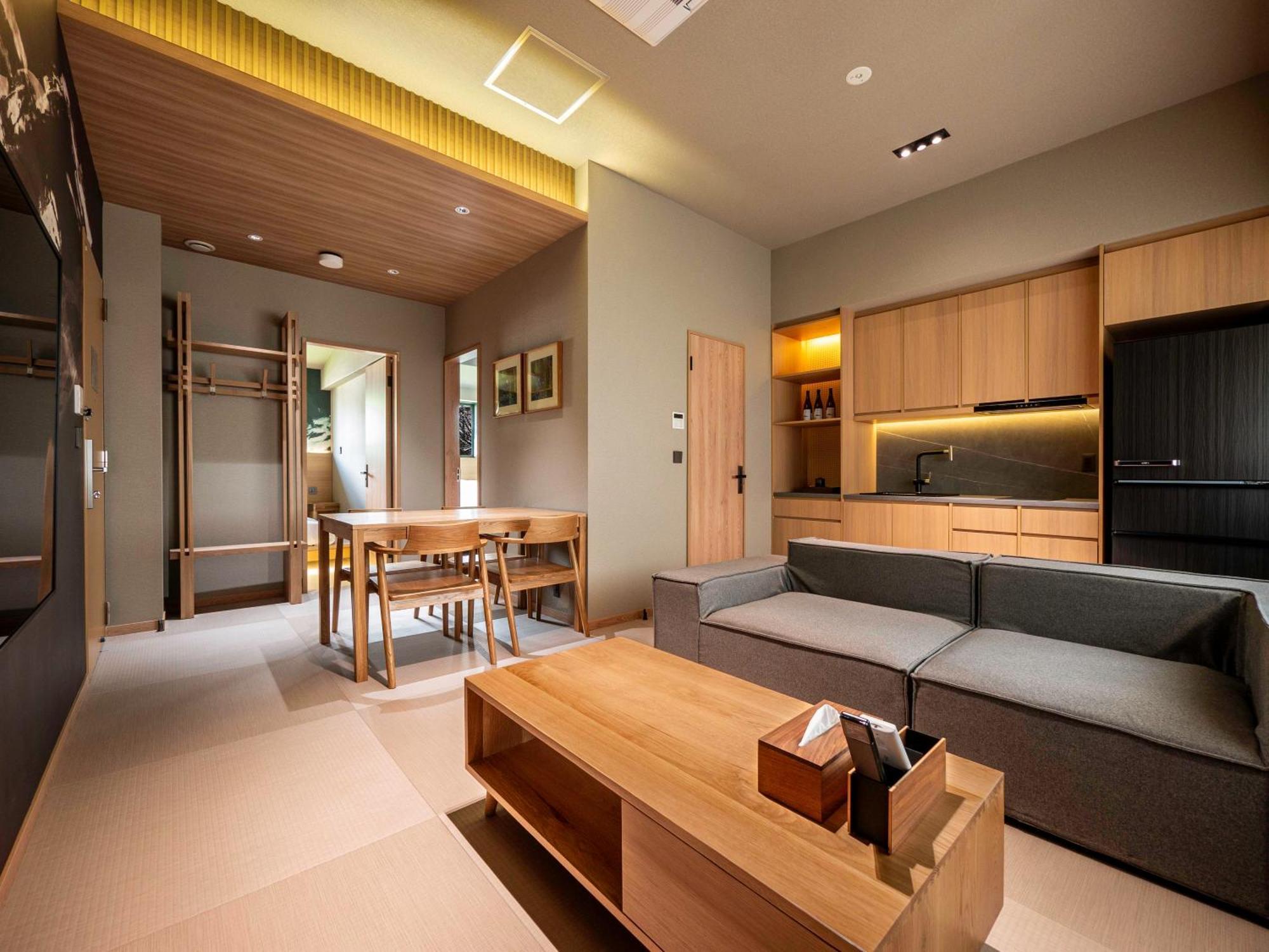 Ski Inn Hakuba, Iwatake Екстериор снимка